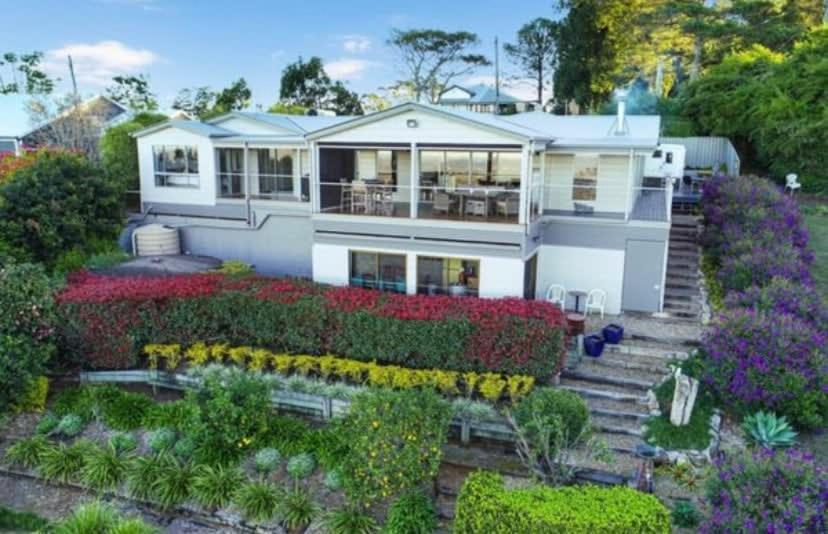 Flaxton Garden Home With Spectacular Coastal Views Монтвил Екстериор снимка